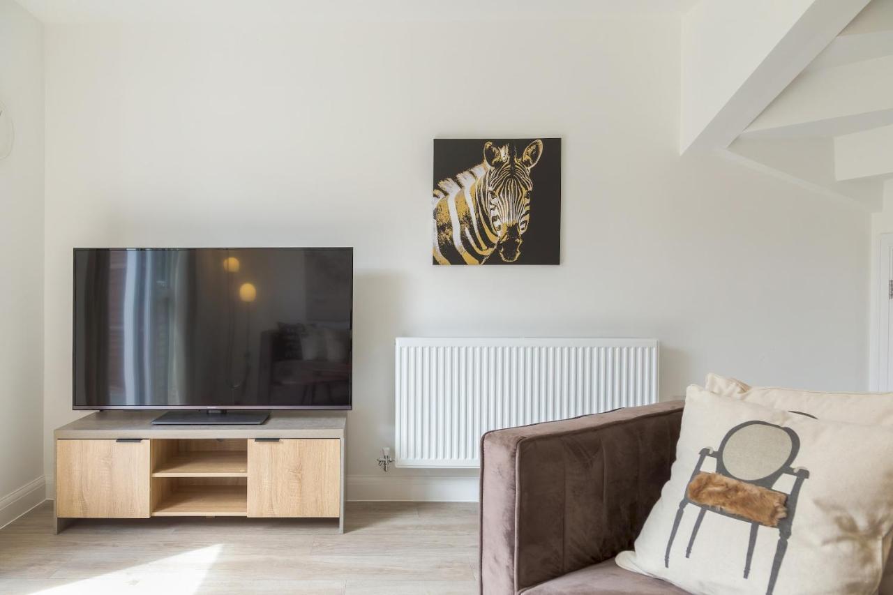 Pass The Keys Cheerful 4 Bed Central Townhouse Garden & Parking Villa Birmingham Exterior foto